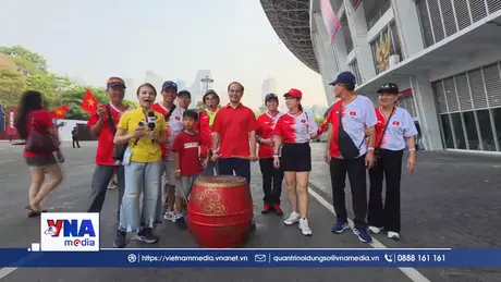 Cổ động viên Việt Nam gửi trọn niềm tin vào đội tuyển
