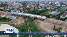 Đường và cầu vượt đường sắt trung tâm Đồng Hới tăng tốc về đích
