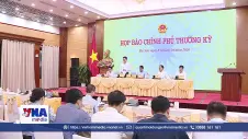 Đề xuất siết quản lý giá thuốc, thiết bị y tế từ đầu vào