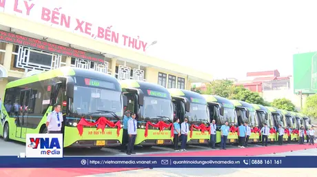 Khai trương tuyến xe buýt điện có trợ giá Hà Nội - Hưng Yên