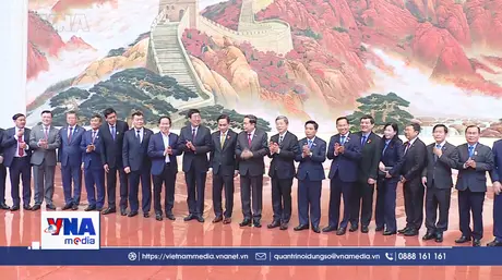 Chủ tịch Quốc hội Trần Thanh Mẫn thăm Bảo tàng Lịch sử Đảng Cộng sản Trung Quốc