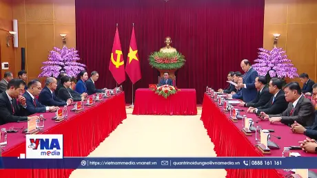 Thường trực Ban Bí thư Trần Cẩm Tú tiếp Đoàn cán bộ cao cấp Đảng Nhân dân Cách mạng Lào
