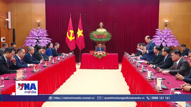 Thường trực Ban Bí thư Trần Cẩm Tú tiếp Đoàn cán bộ cao cấp Đảng Nhân dân Cách mạng Lào