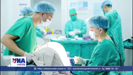 Vượt biển, phẫu thuật cấp cứu sản phụ suy thai tại đặc khu Cô Tô