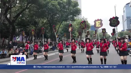 Mexico rực rỡ sắc màu trong lễ hội Alebrijes