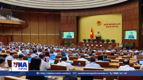 Quốc hội thảo luận về các dự án Luật