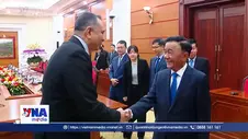 Thường trực Ban Bí thư Trần Cẩm Tú tiếp đoàn công tác Cục Công vụ Singapore