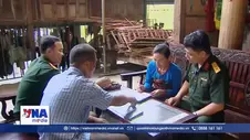 Người uy tín giúp đồng bào dân tộc vùng cao xóa mù chữ