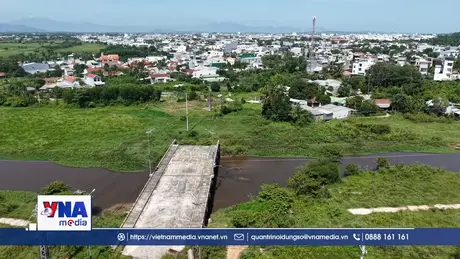 Bất cập thi công khiến cầu qua sông Bàu Giang dang dở nhiều năm
