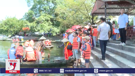 Bến đò Đình Các - Tam Cốc hoạt động trở lại