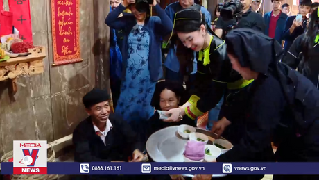 Vui Tết độc lập ở ngôi nhà chung