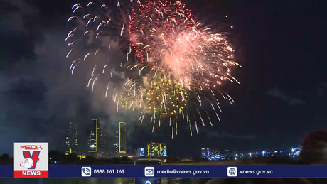 Pháo hoa rợp trời TP.HCM mừng Quốc khánh