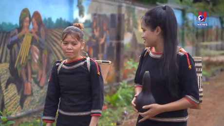 Hành trình Việt số 328: Gìn giữ nghệ thuật dệt thổ cẩm của người Ê Đê