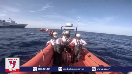 Italy giải cứu gần 500 người di cư trên biển